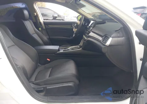 2020 Honda Accord Hybrid from USA, damaged, VIN 1HGCV3F1XLA000930